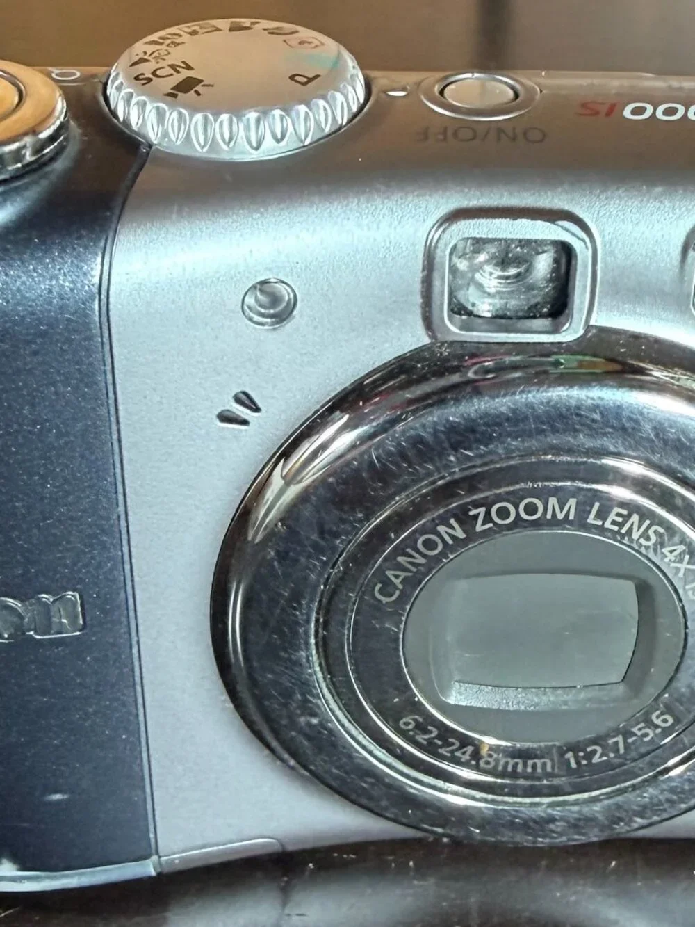 Canon PowerShot A1000 IS 10MP 4x Zoom Digital Camera w/ Box & Manual Tested